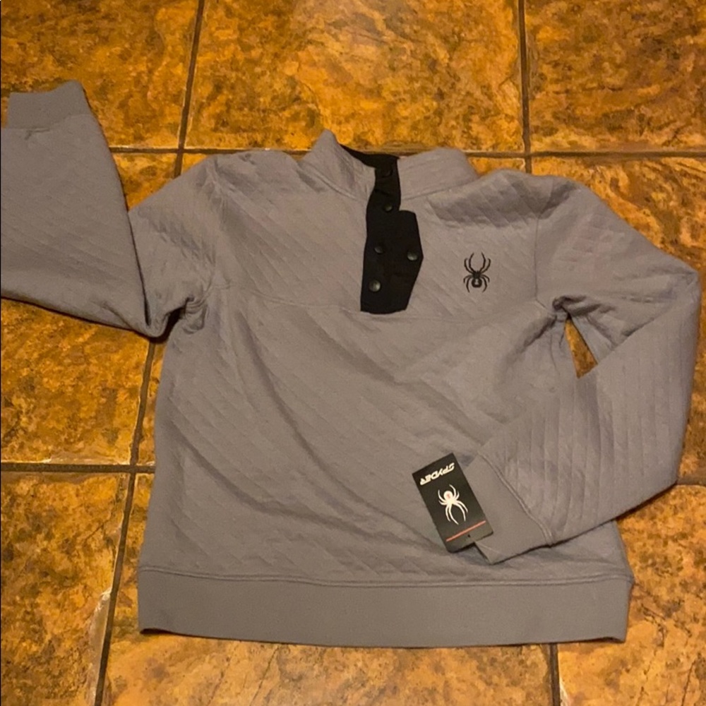💜🌷Spyder button up sweaters size Medium♥️🌷